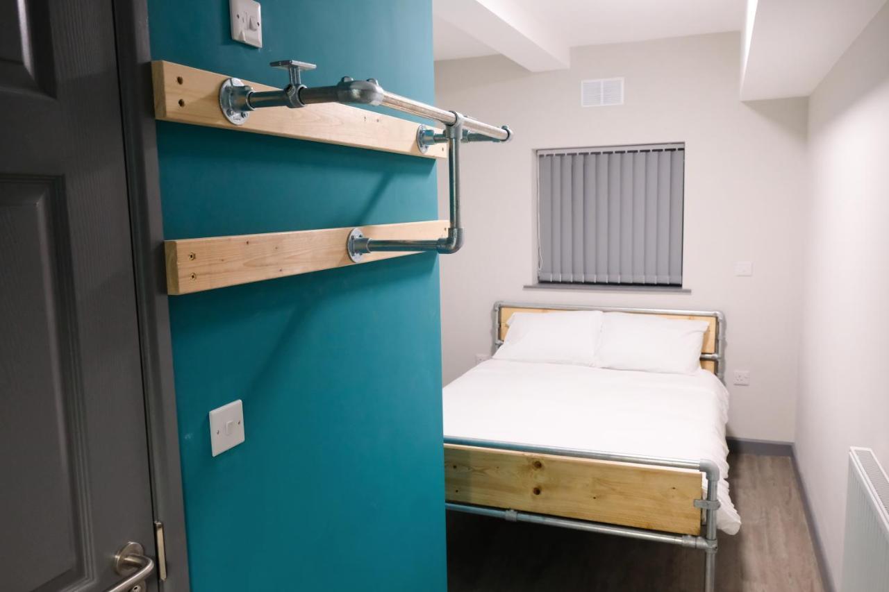 Cwtsh Hostel Swansea Exterior photo